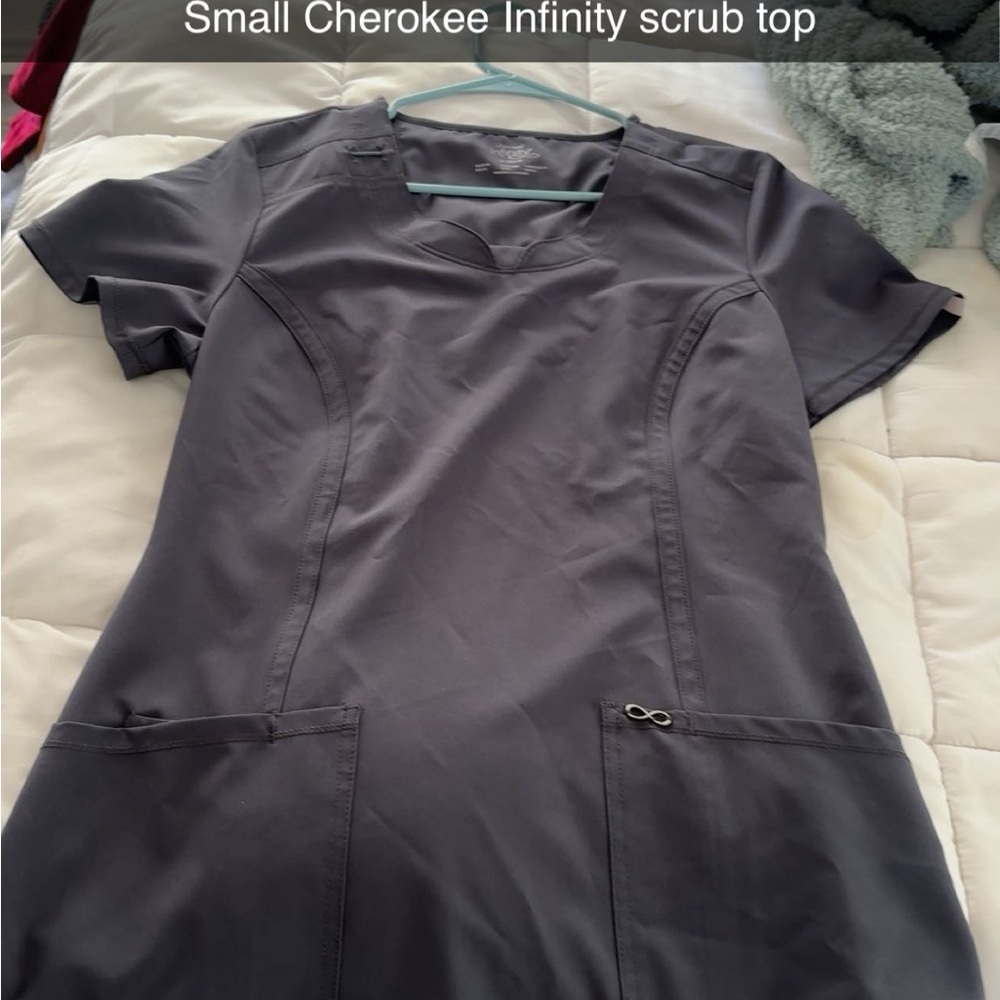 Cherokee Infinity Charcoal Scrub Top